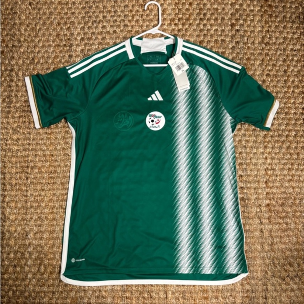 Adidas Algeria Soccer 2022 Away Jersey
Kit Men's -XL
